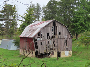 A barn seen from the Cardinal Greenway bike trail near Richmond, Indiana.