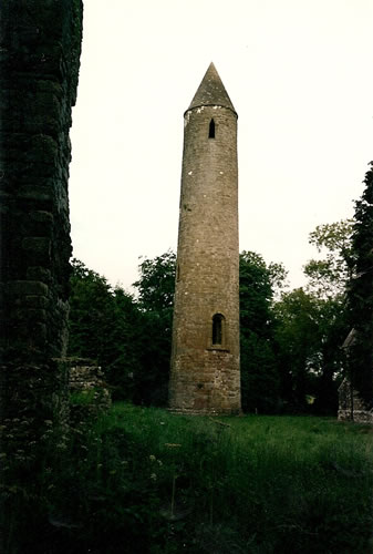 A 17 th century tower in Timaloe, Ireland.