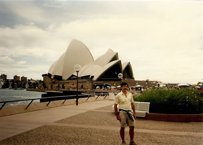Ted in front of the Sydney Opera house 