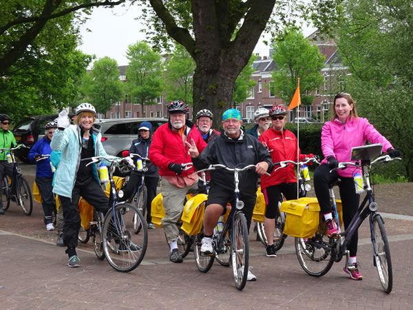Netherlands – That day's short group cycling.