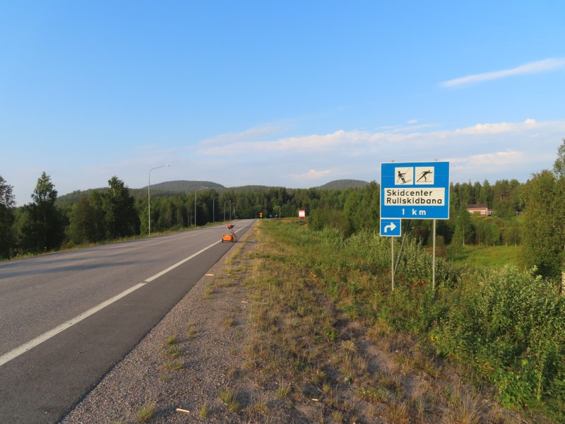 Sign for ski area, it was a mostly flat region, probably not much of a downhill ski slope.  It was located about 3 miles south of verkalix Sweden and a couple miles from E10. 
