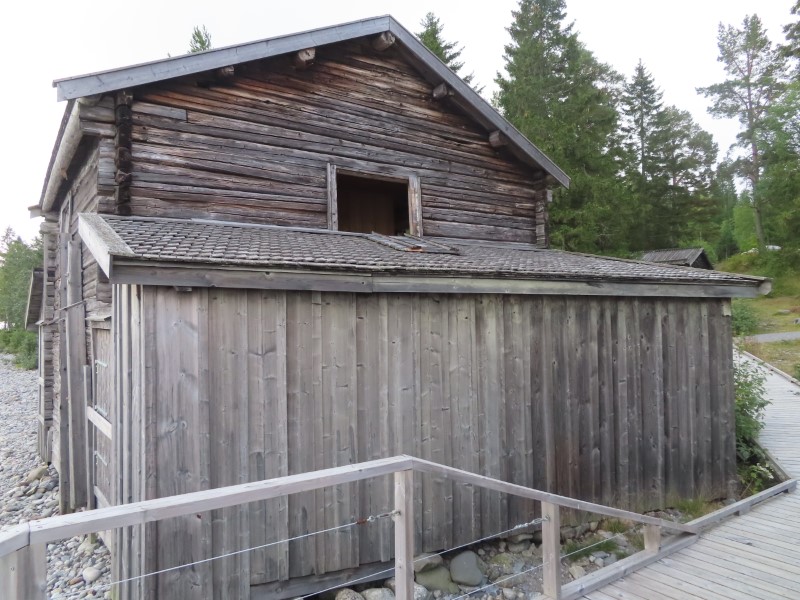 Historic log building near Lvhllan trail on outskirts of Hrnsand, Sweden. (Lnsmuseets Sjbodar)