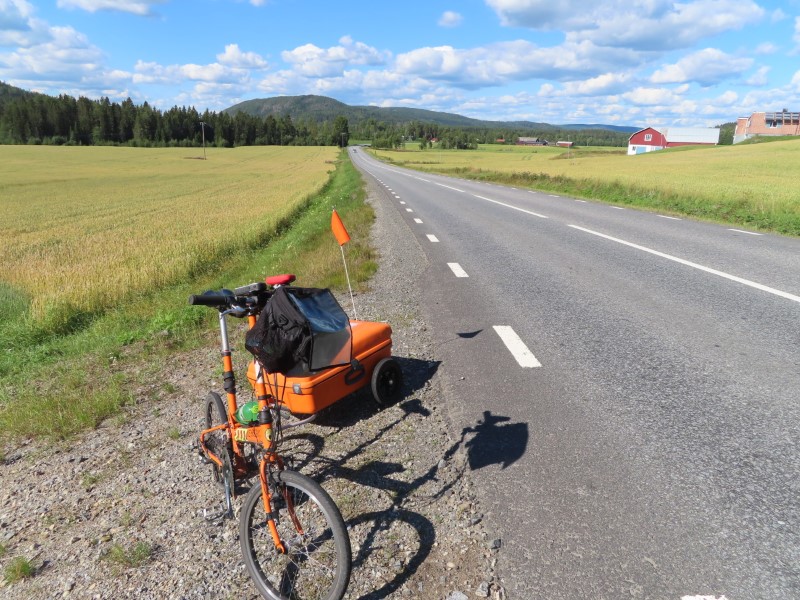 Teds bike on highway 331 just south of sng, Sweden.